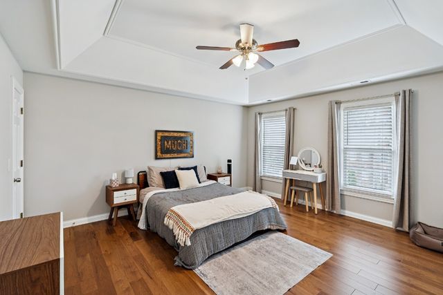 909 Deer Pointe Ct, Nashville, TN 37221