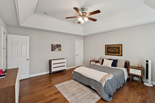 909 Deer Pointe Ct, Nashville, TN 37221