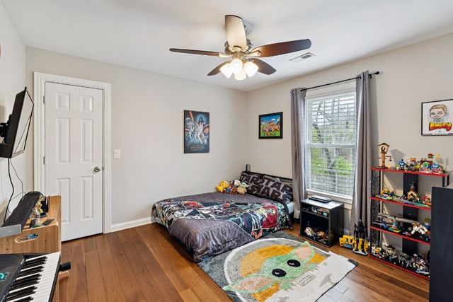 909 Deer Pointe Ct, Nashville, TN 37221