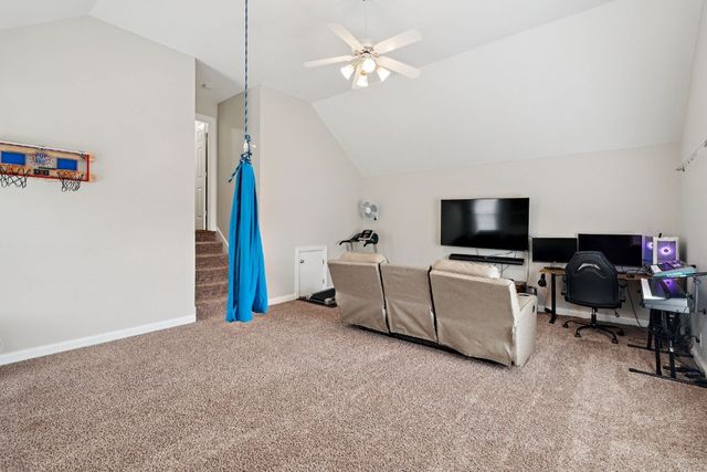 909 Deer Pointe Ct, Nashville, TN 37221