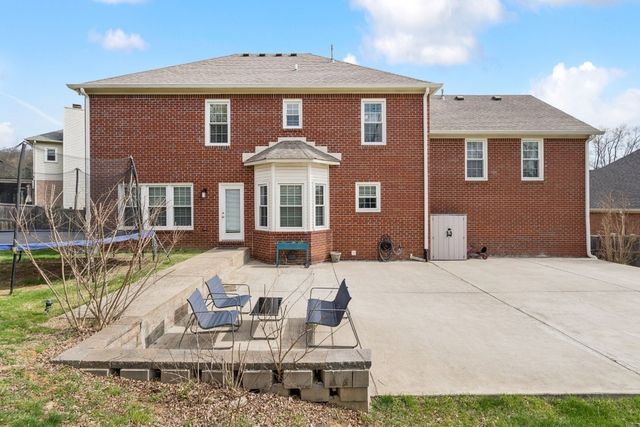 909 Deer Pointe Ct, Nashville, TN 37221