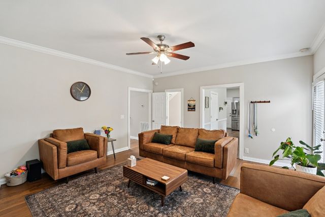 909 Deer Pointe Ct, Nashville, TN 37221