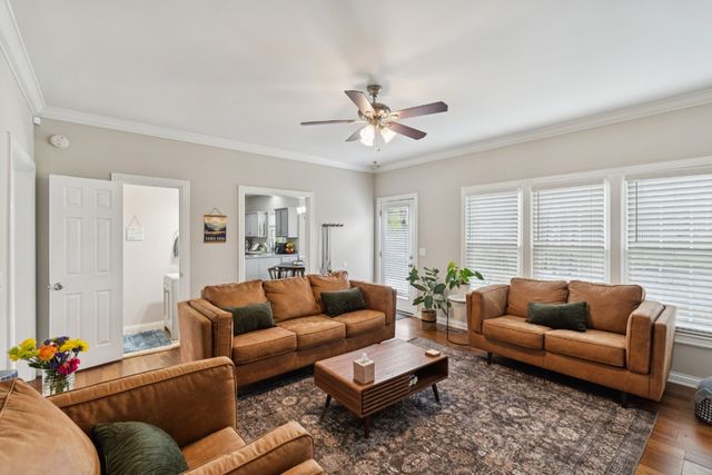 909 Deer Pointe Ct, Nashville, TN 37221