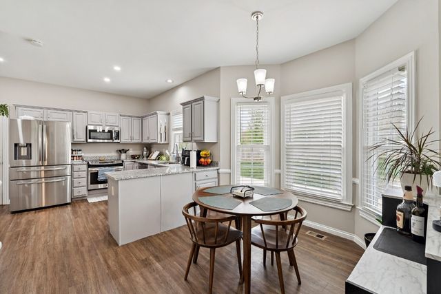 909 Deer Pointe Ct, Nashville, TN 37221