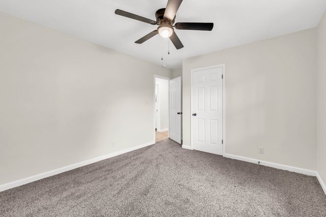 717 Ranch Hill Dr, Clarksville, TN 37042