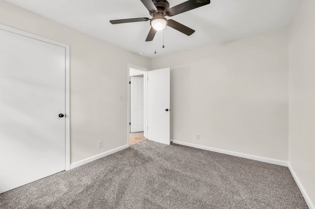 717 Ranch Hill Dr, Clarksville, TN 37042