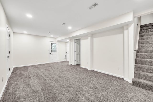 717 Ranch Hill Dr, Clarksville, TN 37042