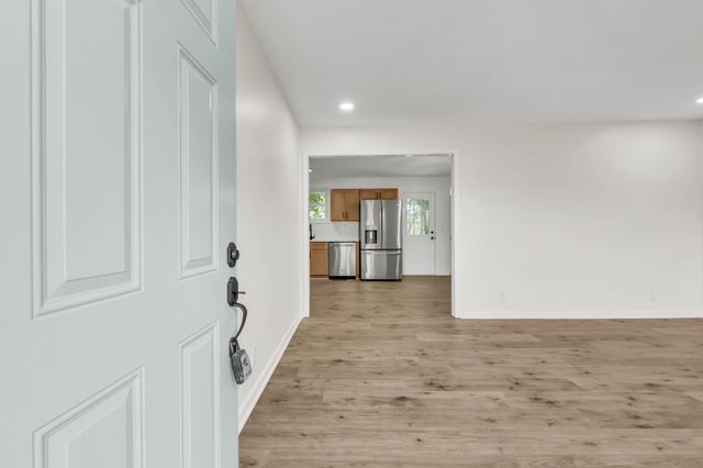 717 Ranch Hill Dr, Clarksville, TN 37042