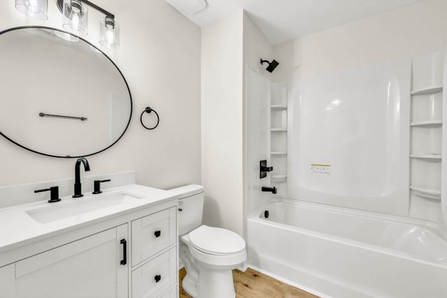 717 Ranch Hill Dr, Clarksville, TN 37042