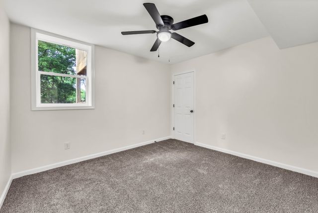 717 Ranch Hill Dr, Clarksville, TN 37042