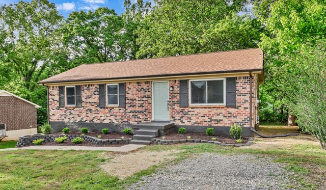 717 Ranch Hill Dr, Clarksville, TN 37042