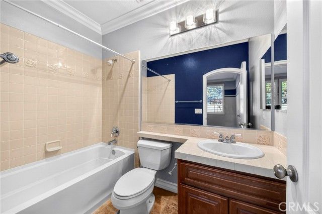 7837 Lady Banks Loop, Corona, CA 92883