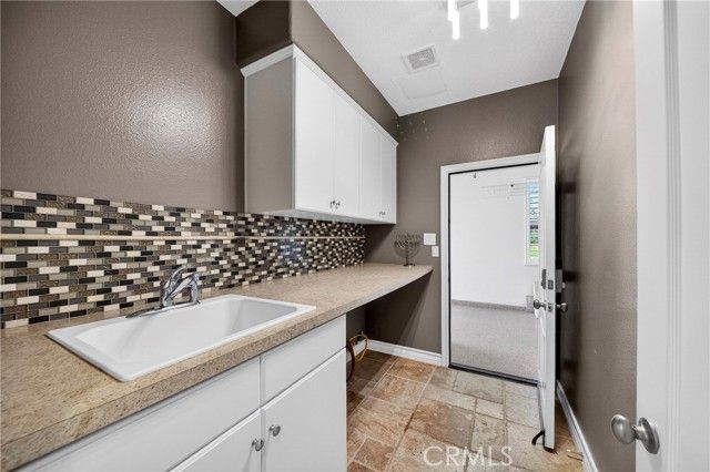 7837 Lady Banks Loop, Corona, CA 92883