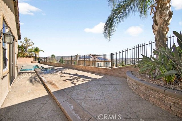 7837 Lady Banks Loop, Corona, CA 92883