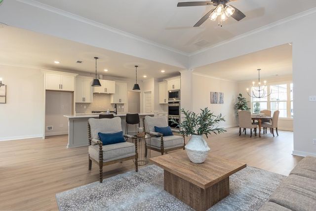 10155 CONNER FIELD LN, Lakeland, TN 38002