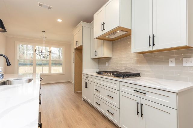 10155 CONNER FIELD LN, Lakeland, TN 38002