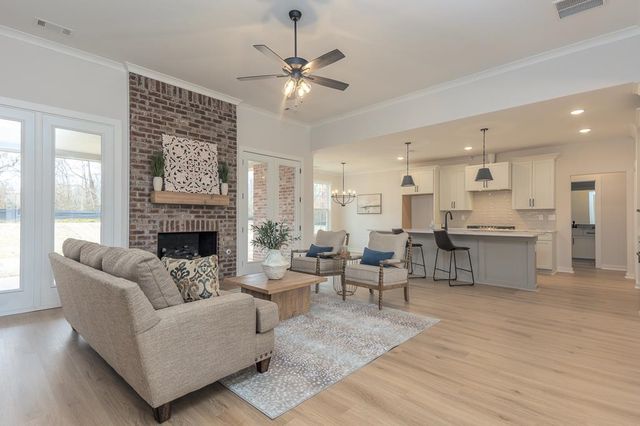 10155 CONNER FIELD LN, Lakeland, TN 38002