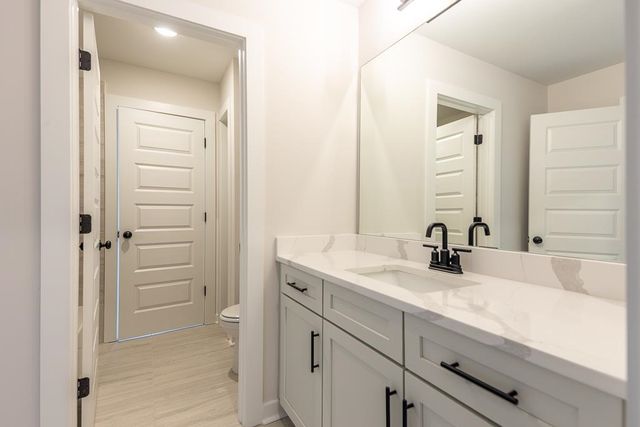 10155 CONNER FIELD LN, Lakeland, TN 38002