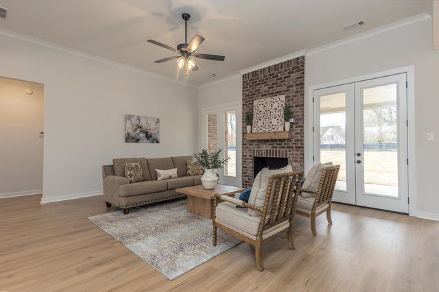 10155 CONNER FIELD LN, Lakeland, TN 38002