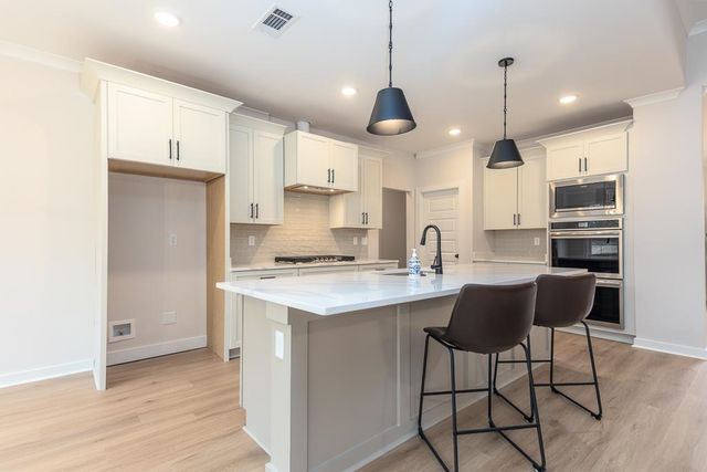 10155 CONNER FIELD LN, Lakeland, TN 38002