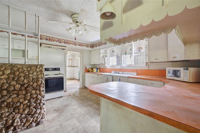 3722 N 27th Street, Waco, TX 76708