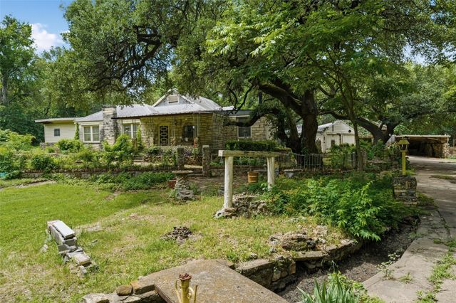 3722 N 27th Street, Waco, TX 76708