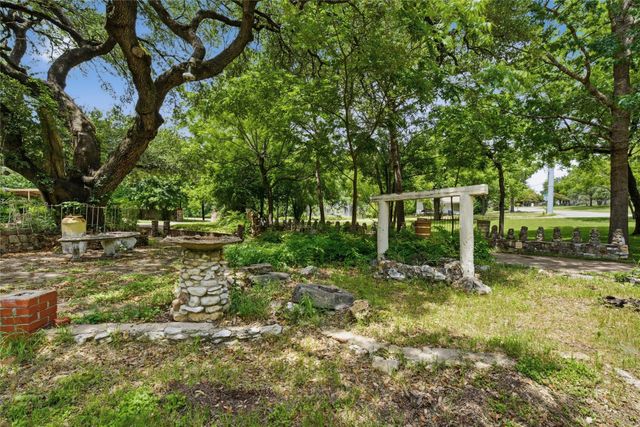 3722 N 27th Street, Waco, TX 76708