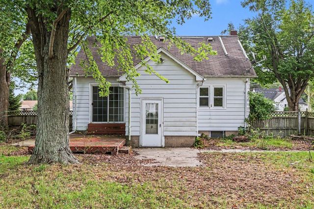 7902 Lovers Lane, Portage, MI 49002