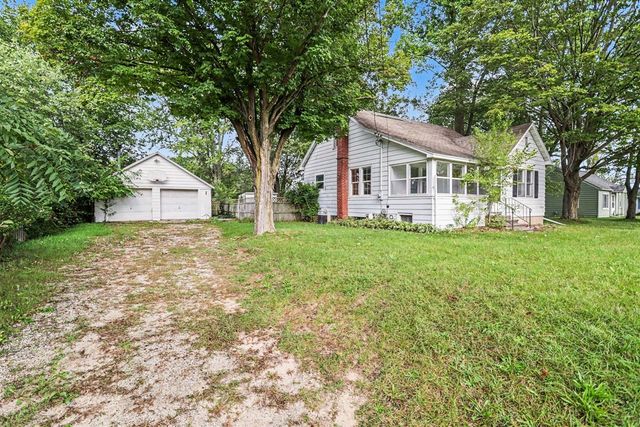7902 Lovers Lane, Portage, MI 49002