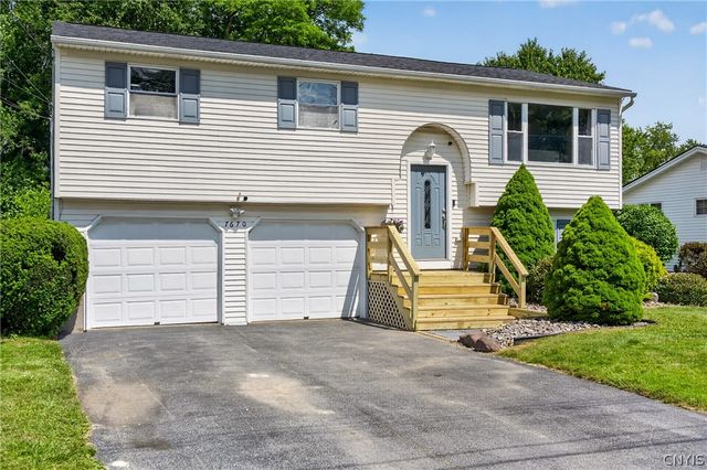 7670 Clover Road, Cicero, NY 13212