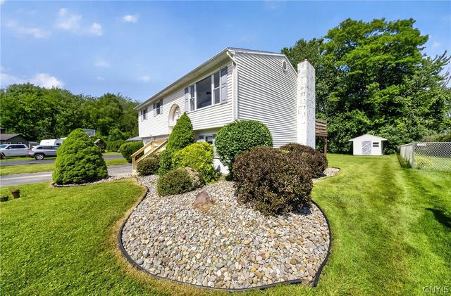 7670 Clover Road, Cicero, NY 13212