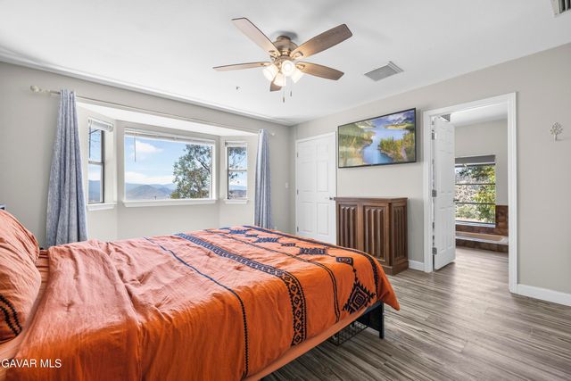 2945 Shannon Valley Road, Acton, CA 93510