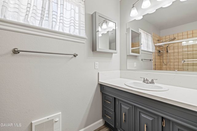 2945 Shannon Valley Road, Acton, CA 93510