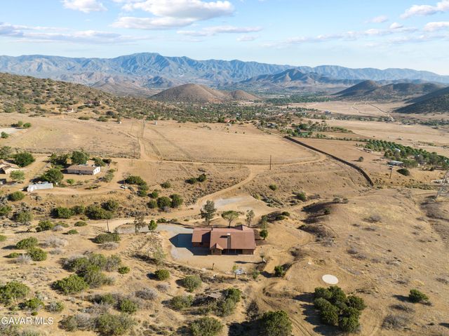 2945 Shannon Valley Road, Acton, CA 93510