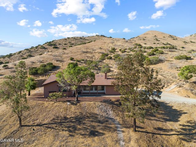 2945 Shannon Valley Road, Acton, CA 93510
