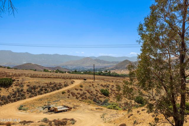 2945 Shannon Valley Road, Acton, CA 93510