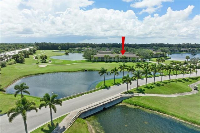 1 Plantation Drive 203, Vero Beach, FL 32966
