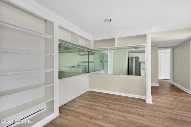 1596 LANCASTER Terrace 1B, Jacksonville, FL 32204