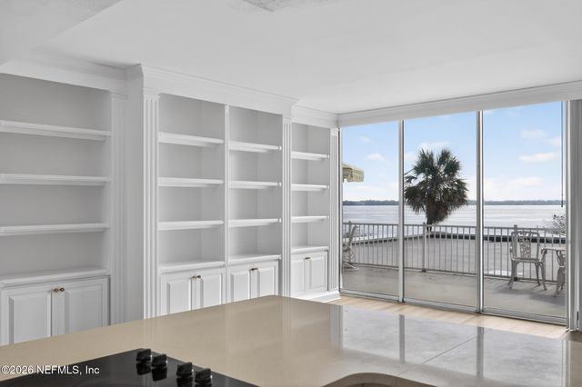 1596 LANCASTER Terrace 1B, Jacksonville, FL 32204