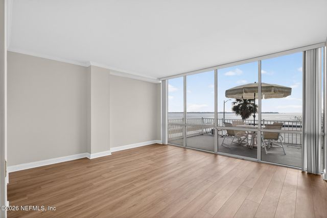 1596 LANCASTER Terrace 1B, Jacksonville, FL 32204