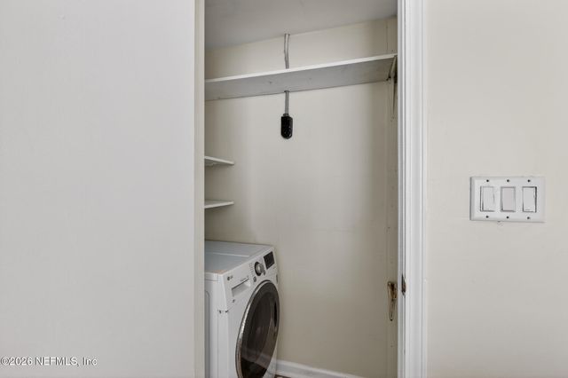 1596 LANCASTER Terrace 1B, Jacksonville, FL 32204