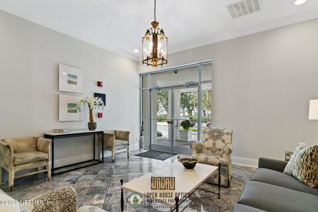 1596 LANCASTER Terrace 1B, Jacksonville, FL 32204