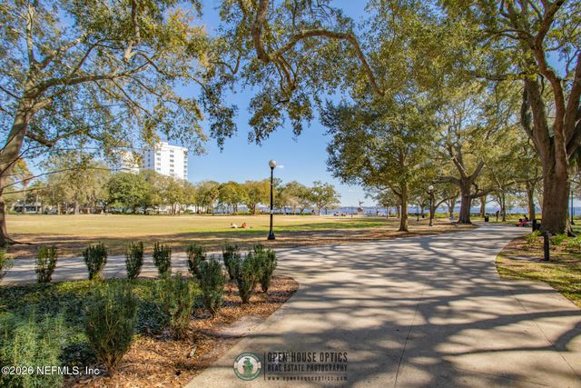 1596 LANCASTER Terrace 1B, Jacksonville, FL 32204