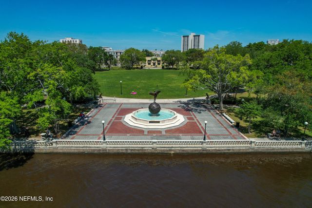 1596 LANCASTER Terrace 1B, Jacksonville, FL 32204