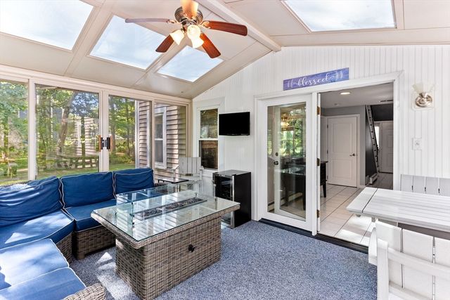 7 Autumn Way, East Bridgewater, MA 02333