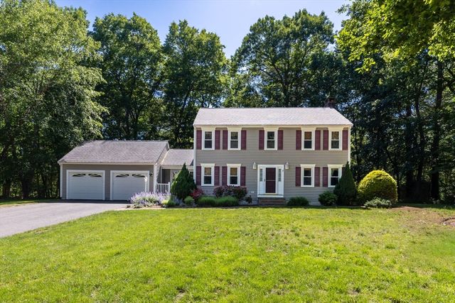 7 Autumn Way, East Bridgewater, MA 02333