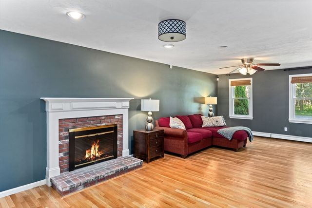 7 Autumn Way, East Bridgewater, MA 02333