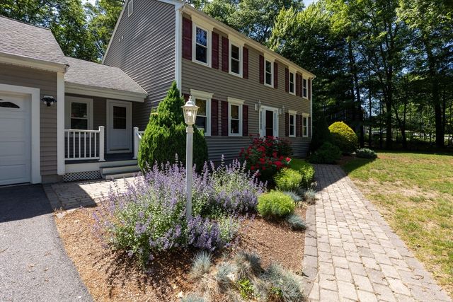 7 Autumn Way, East Bridgewater, MA 02333