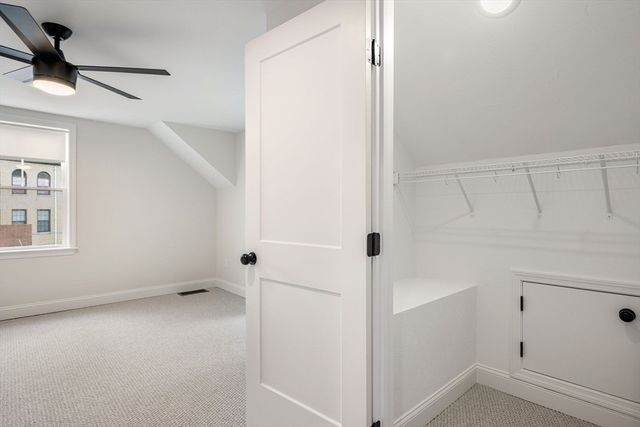 32 Union St 32, Lowell, MA 01852