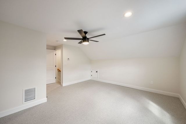 32 Union St 32, Lowell, MA 01852